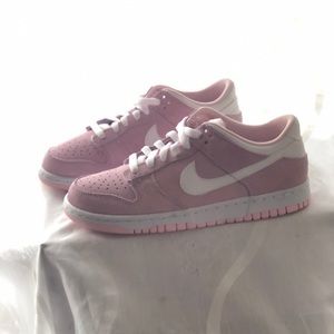 Women's NIKE DUNK LOW PRISM Shoes